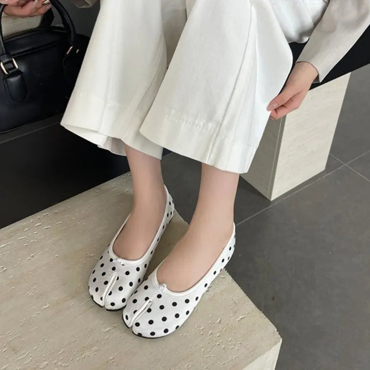 2026 New Women's Polka Dot Split-Toe Flats, Soft Slip-On Ballet Shoes, Comfortable Fashion Casual Flat Shoes for Ladies