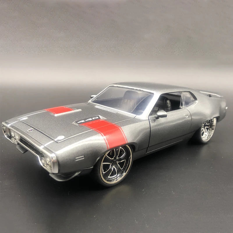 JADA 1:24 PLYMOUTH GTX Alloy Car Diecasts & Spielzeugfahrzeuge Automodell Miniaturmaßstab Modellauto Für Kinder