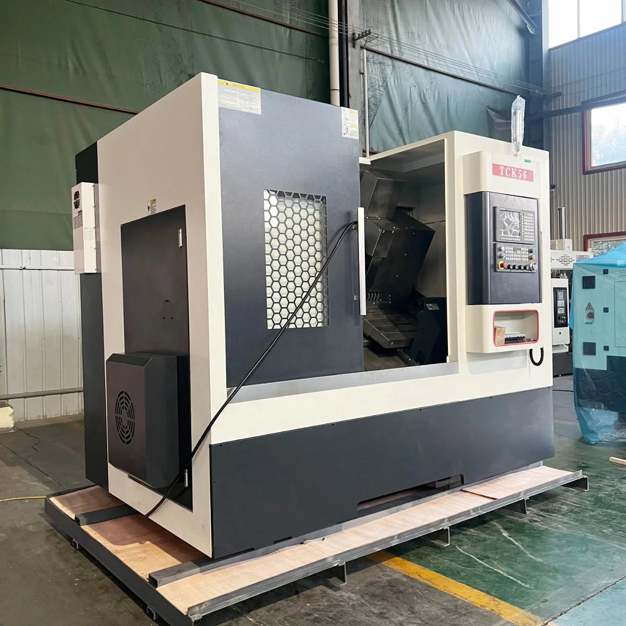 China Precision Cnc Slant Bed Lathe TCK56 Cnc Lathe Machine Tck 56 for Metal