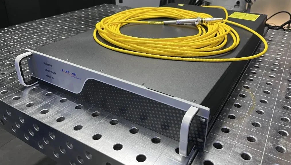 IPG Laser Source YLR-3000-u-k Fiber Laser Equipment Parts for Cutting Steel with Good Price