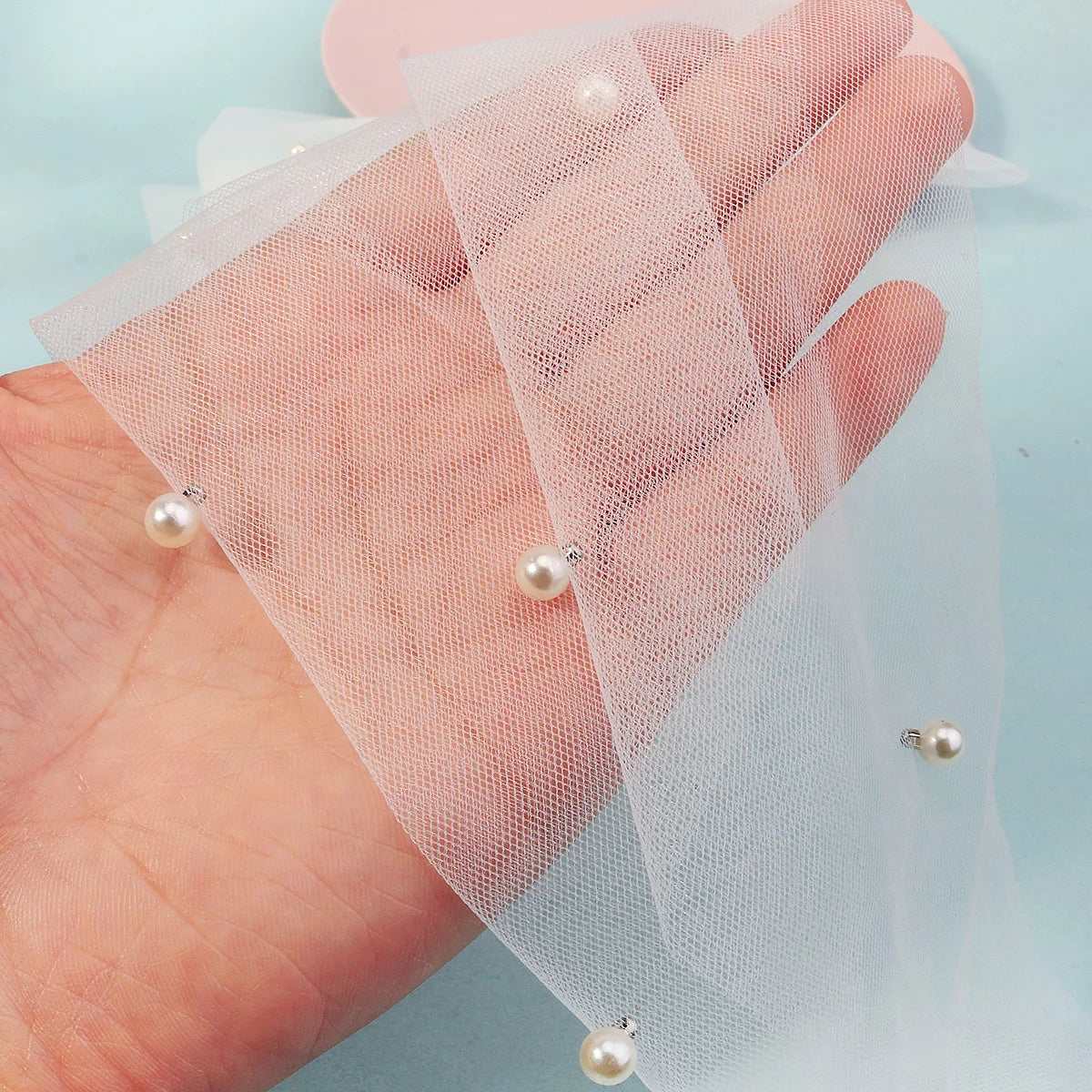 Double Layer Mesh Tulle Solid Color Women Short Wedding Veil with Clip Ribbon Edge Center Cascade Bride Headpiece Party