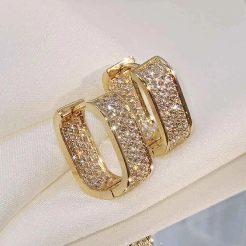Huitan Korean Fashion Paved CZ Hoop Earrings for Women Metal Silver Color/Gold Color Simple Versatile Girls Earrings Hot Jewelry