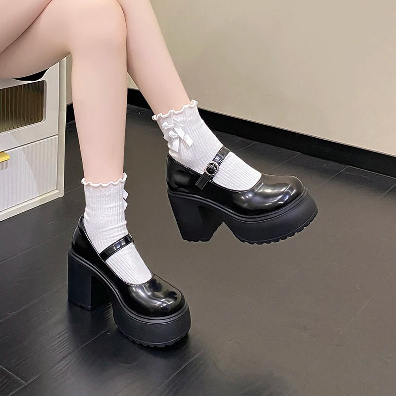 Schwarze Super High Heels Mary Jane Schuhe Damen 2026 Goth Chunky Plateaupumps Damen Übergröße Knöchelschnalle Party Lolita Schuhe 42