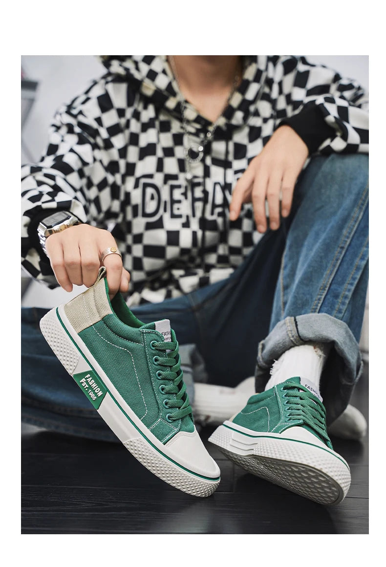 Canvas shoes four seasons men's casual shoes students flat shoes fashion soft-sole outdoor walking shoes youth Joker board shoes