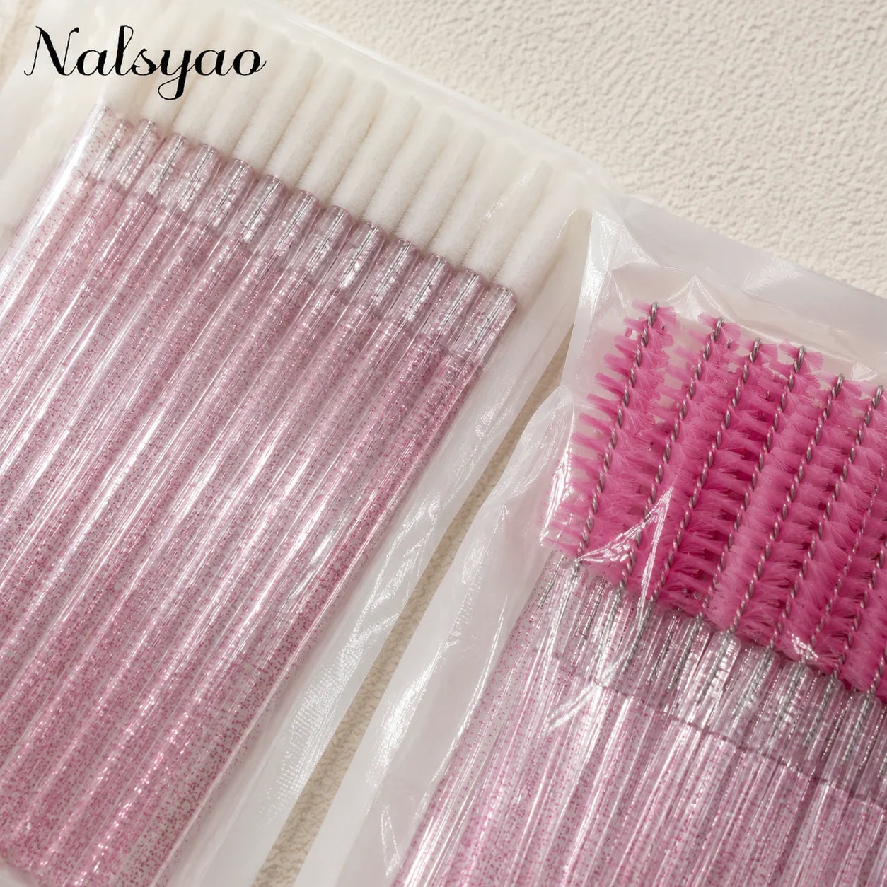 200pcs Eyelash Extension Special Eyelash Removal Brush Micro Brush Eyelash Brush Lipline Cotton Brush for Eyelash Extension Tool