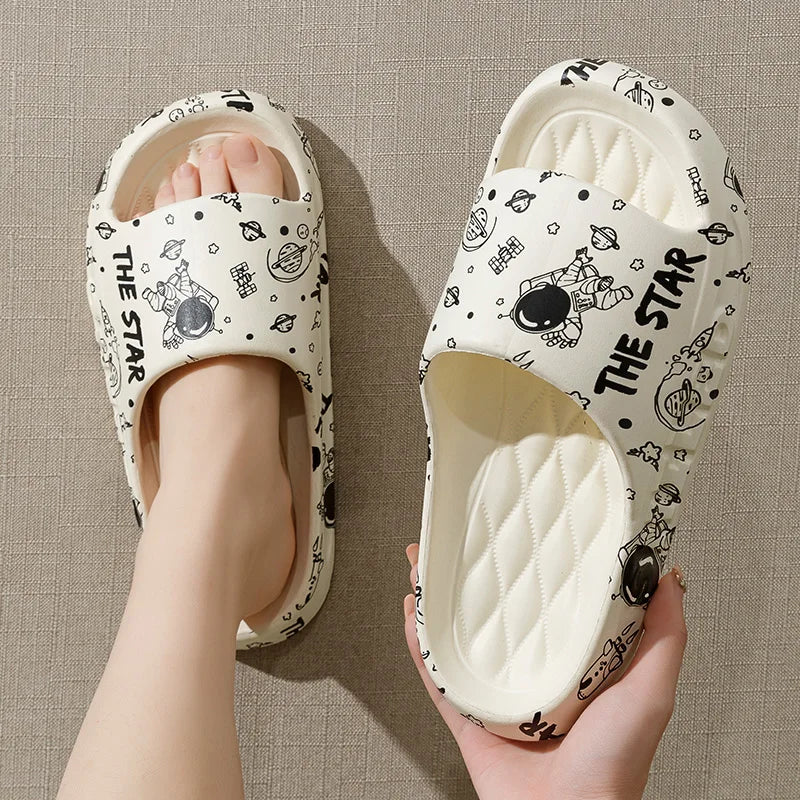 Slippers FOR WOMEN'S Summer Outdoor Wear, New Indoor Home, Bathroom, Shower, Non Slip, Household Slippers for Men Zyt2411