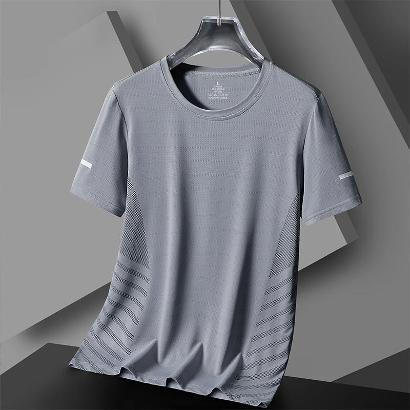 Laufendes T-Shirt Herren Sommer Eisseide Dünnes Oberteil Reflektierender Druck Schnell Trocknend Kurzarm Atmungsaktives Fitness Sport T-Shirt 5XL