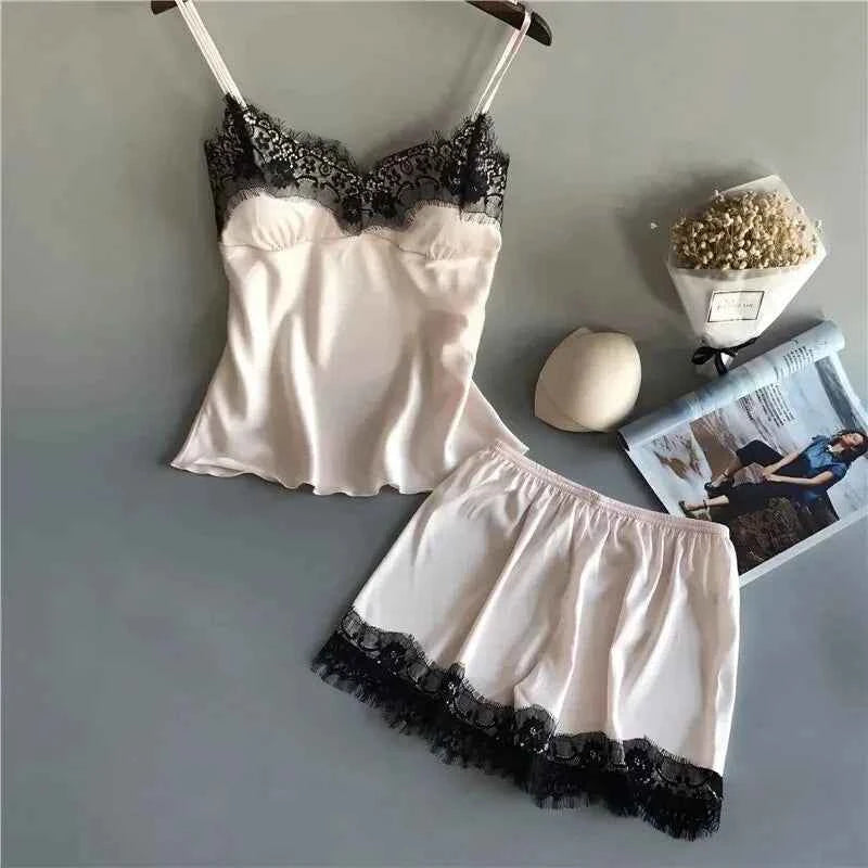 Women Halter Pajamas  Camisole Shorts Home Wear Red Black Sexy Lace Ventilate Classic Summer Thin Pajamas Without Chest Cushion