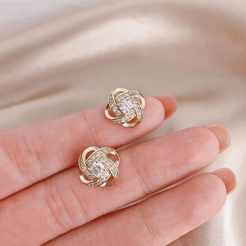 Light Luxury Zircon Stud Earrings Simple Cross Hollow Geometric Earrings Wedding Party Exquisite Ear Jewellery Women Gifts K-