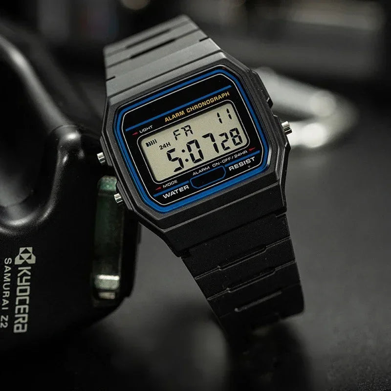 Montre de sport LED Fashion Square pour hommes, montre-bracelet numérique à bracelet en silicone décontracté, montre électronique minimaliste