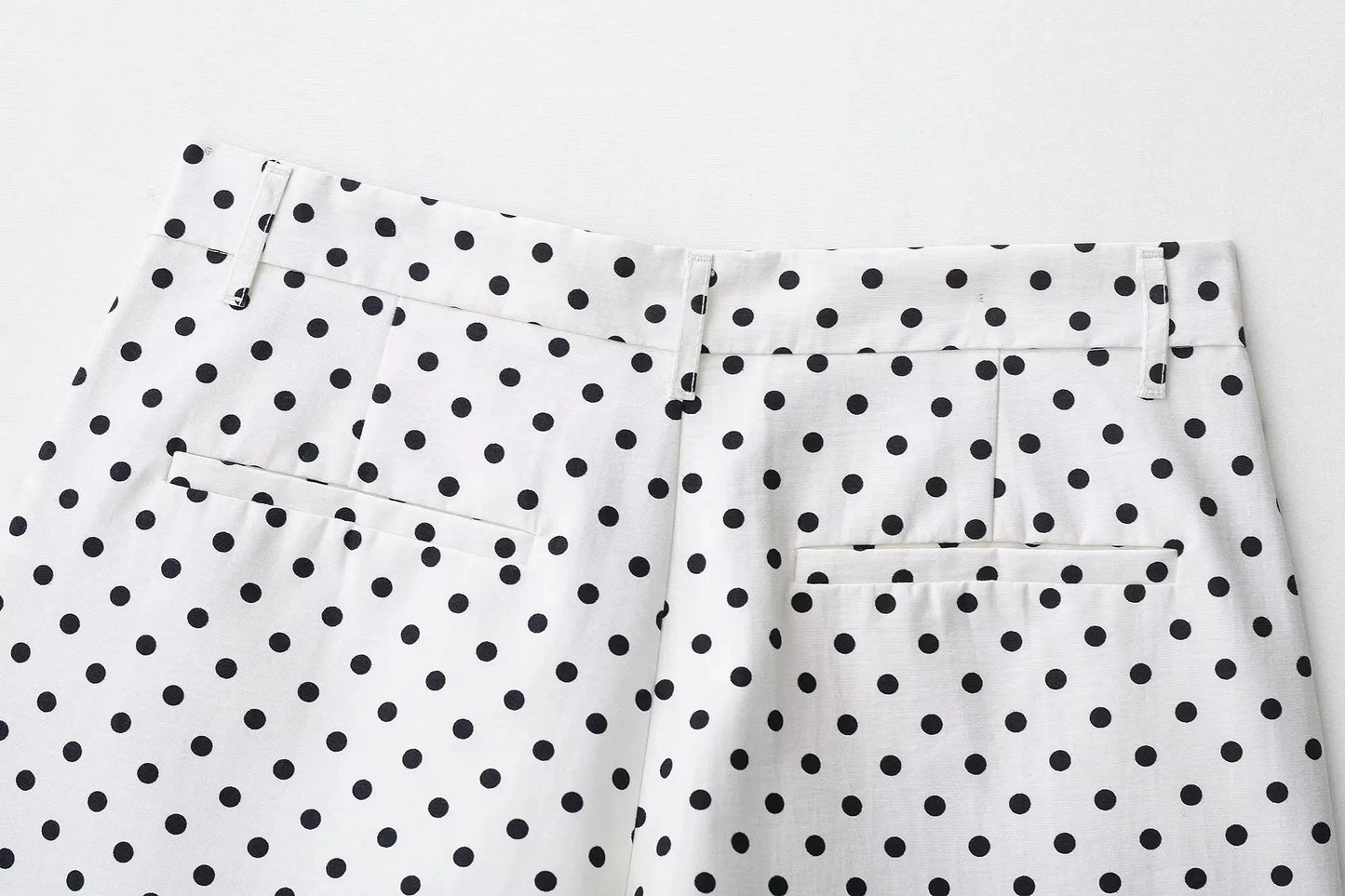 HH Fashion Women's Polka Dot Print Short Coats Autumn Long Sleeves Turtleneck Zipper With Pockets Drawstring Casual Jacket