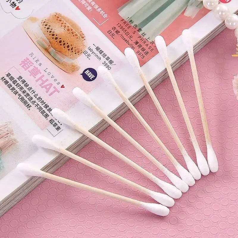 500 Stück Doppelkopf Wattestäbchen Holz Nase Ohren Reinigung Frauen Make-up Werkzeuge Lippenstift Wattestäbchen Spitze Sticks Bastoncillos Oidos