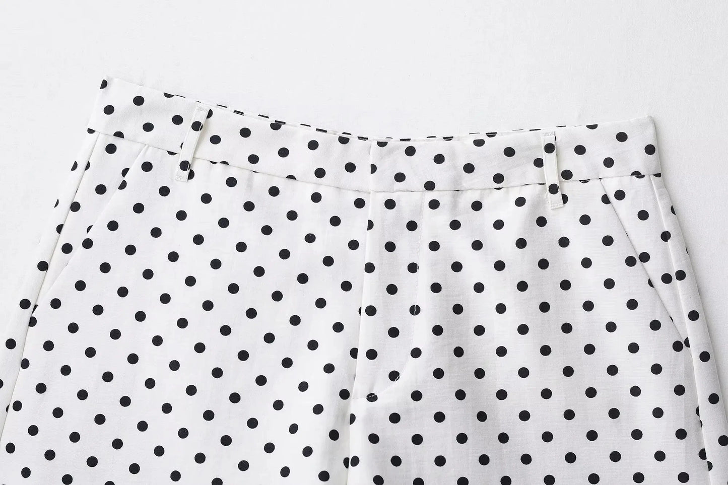 HH Fashion Women's Polka Dot Print Short Coats Autumn Long Sleeves Turtleneck Zipper With Pockets Drawstring Casual Jacket