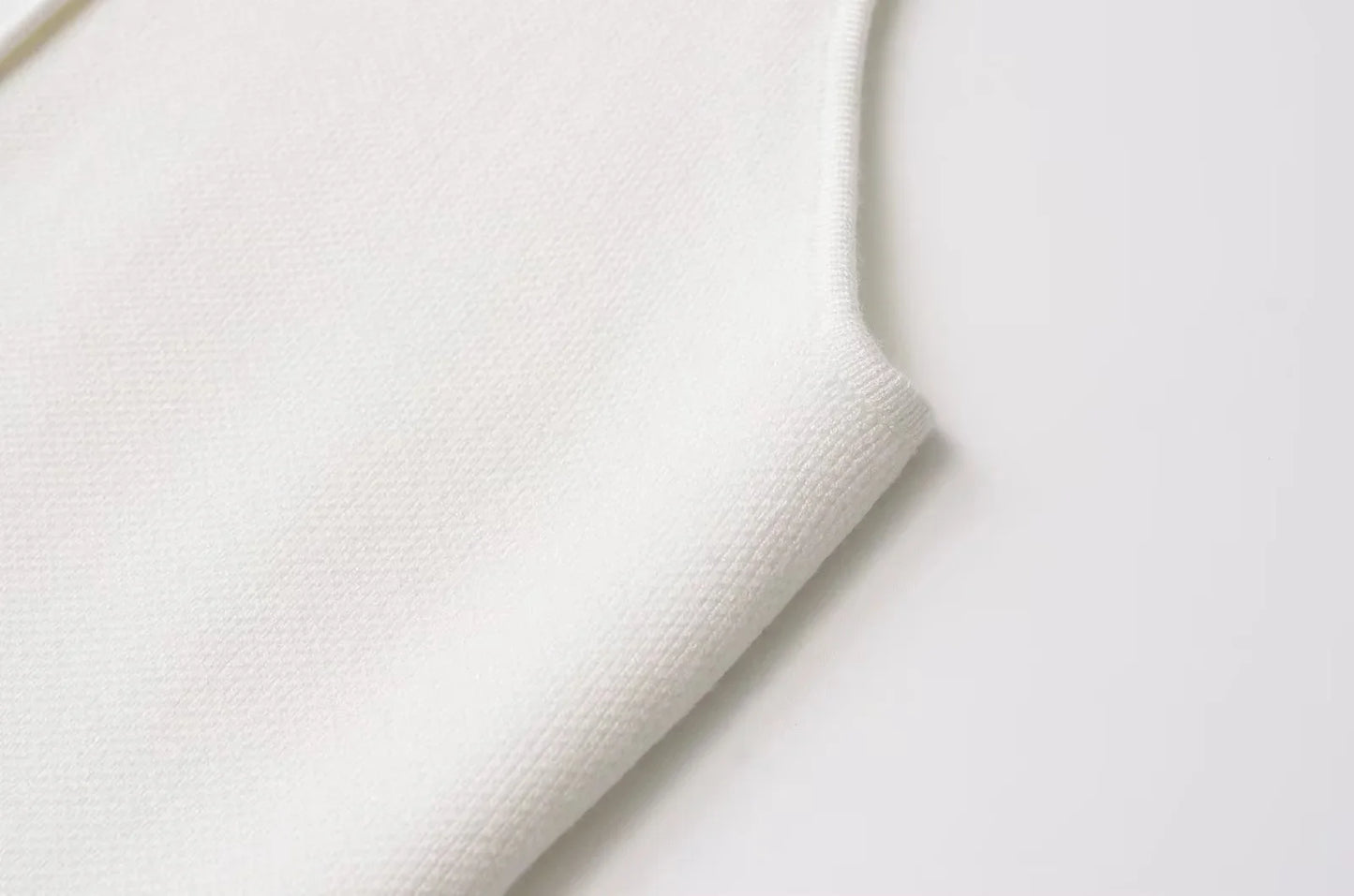 Ropa Mujer Winter 2025 New Outerwear Knit Vest Sleeveless Cropped Woman White Vest Asymmetrical Slim Sweater Vests Tops кардиган