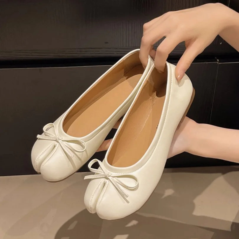 Japanese Style Tabi Ninja Shoes Women Cozy Leather Flats Split Hoof Toe Loafers Femme Mary Jeans Mocasines Ladies Ballerina Shoe