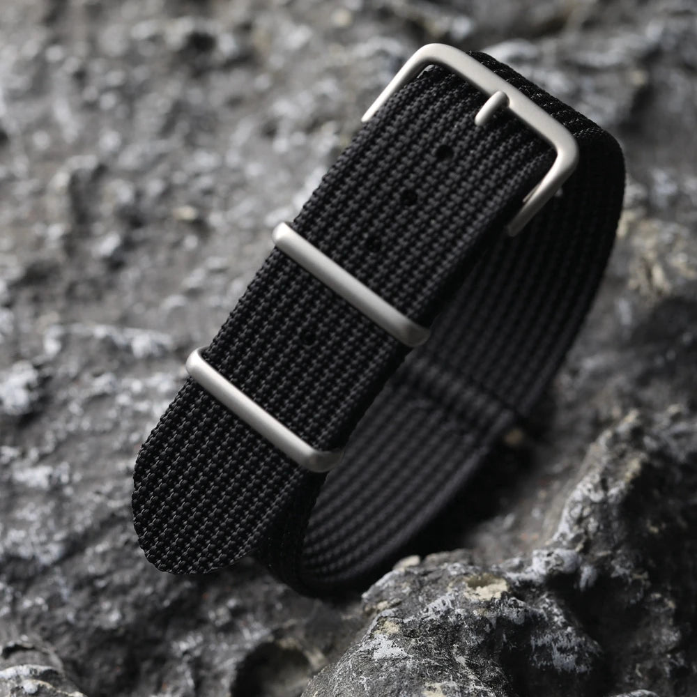 Neues geripptes Nylonarmband Nylon Uhrenarmband 18mm 20mm 22mm Uhrenarmbandzubehör für Militäruhrenarmband Armbänder