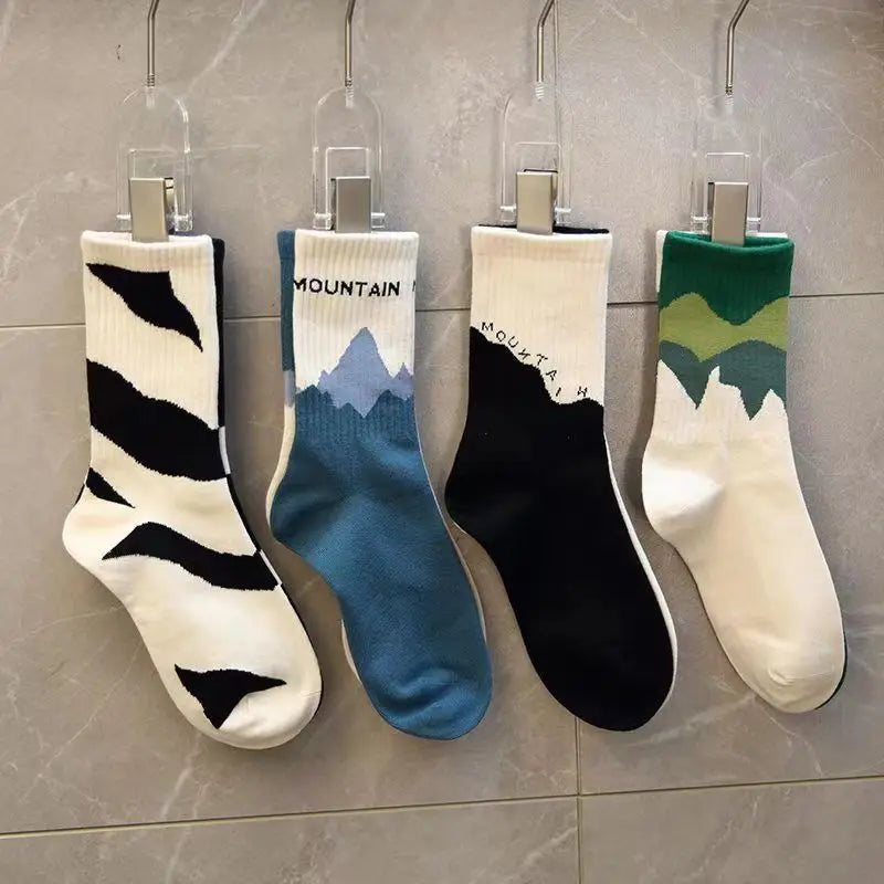 4 Paires de Chaussettes Tendance, Douces et Polyvalentes pour Hommes et Femmes, Confortables et Respirantes, Idéales pour la Course et le Fitness
