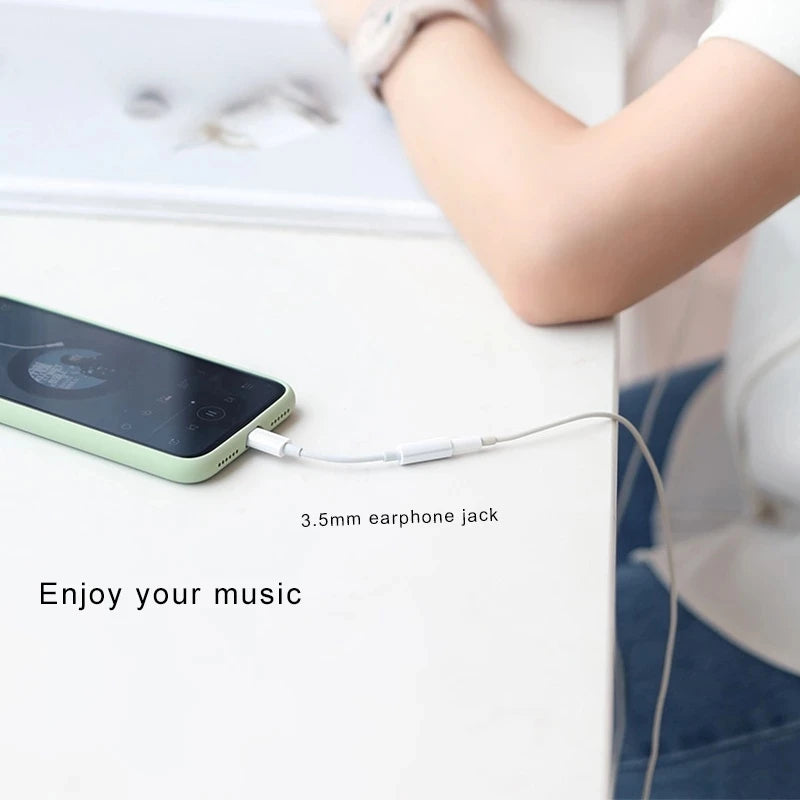 Aux Audio Jack Splitter Lightning to 3.5mm Headphone Adapter Compatible with iPhone 13/12/11/10/9/8 - High-Quality Sound Output