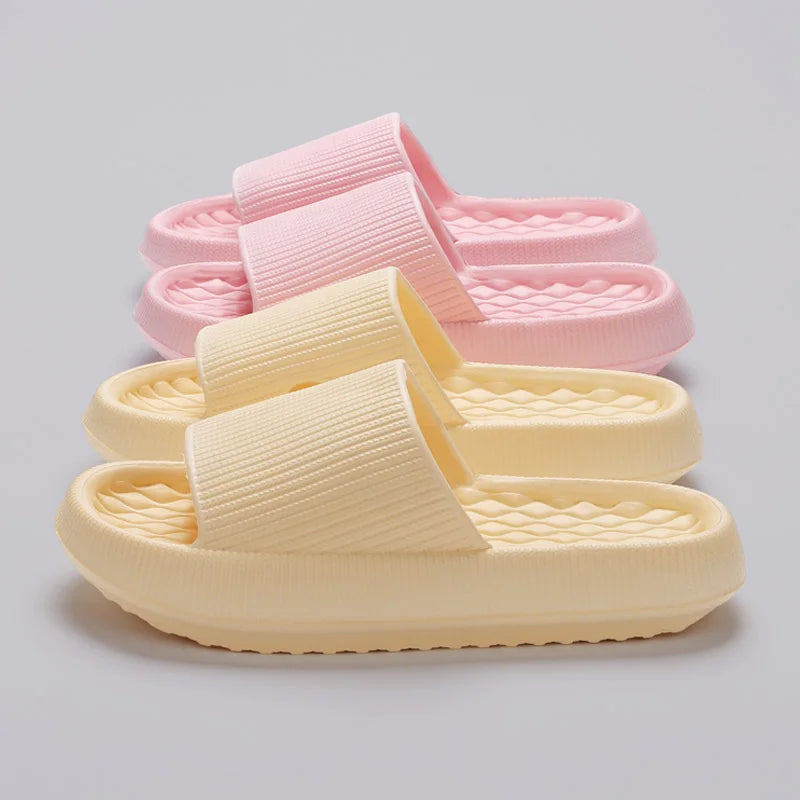 Women Thick Platform Cloud Slippers Eva Cfortable Non-Slip Home Slides Women Summer Lightweight Soft Sole Sandals Flip Flops