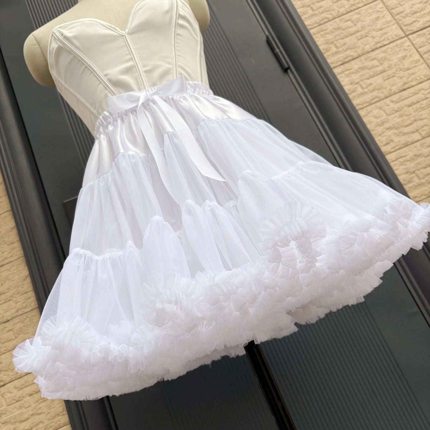 Lowest Pirce Womens 2-Layered Pleated Tulle Petticoat White Black Tutu Puffy Party Cosplay Skirt Lolita Cosplay Bridal Crinoline
