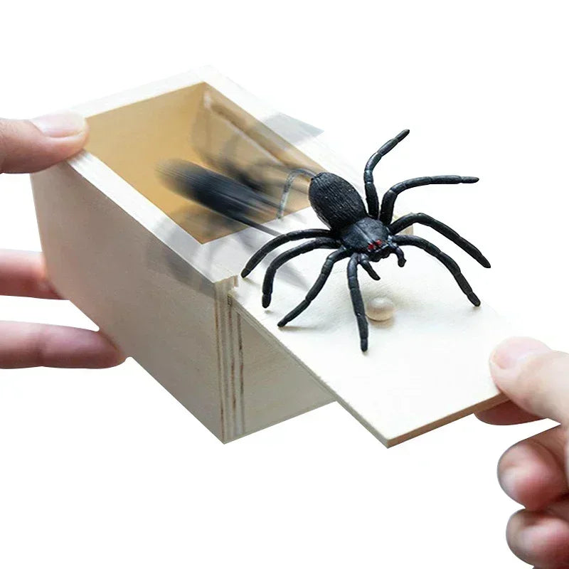 Wooden Prank Spider Scare Box Pranks Stuff Toys Handcrafted Spider Money Surprise in A Box Practical Joke Toys Gag Gift Amagi
