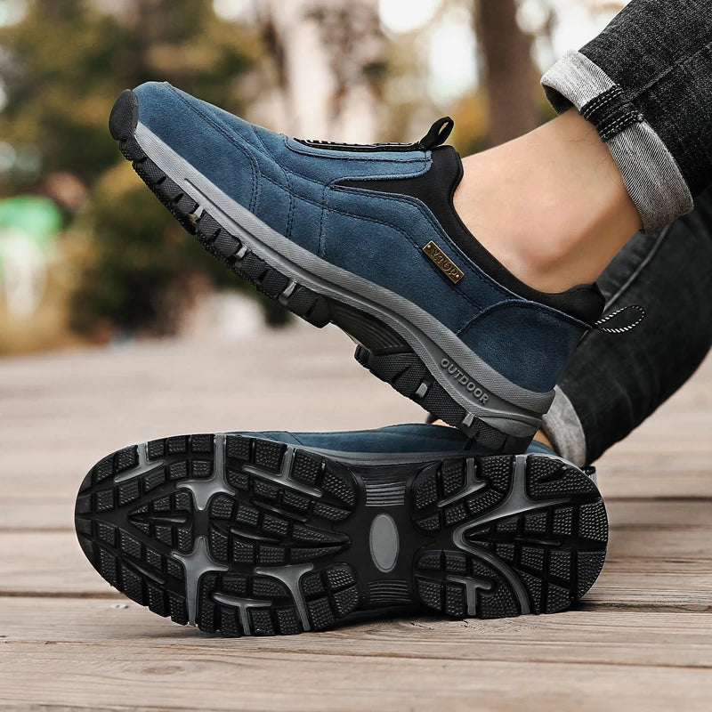 Classic Outdoor Men Sneakers Spring Slip On Casual Shoes Breathable Suede Leather Shoe Anti-skid Walking Shoe Hot Sale Footwear