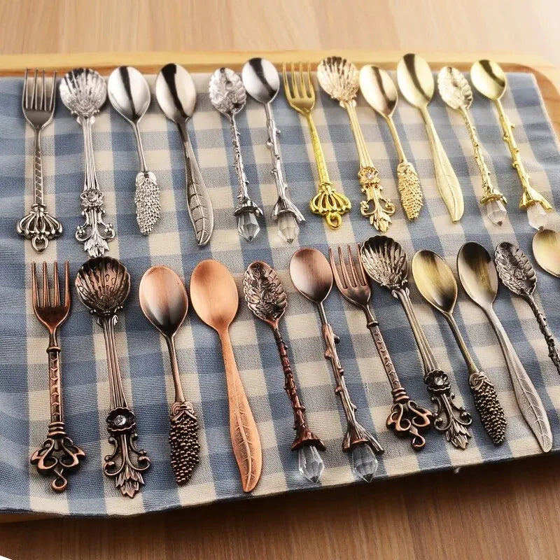 Vintage Court Coffee Spoon 6PCS/Set Ice Cream Spoon Jam Spoon Dessert Spoon Crystal Head Tableware Set Gift Crafts