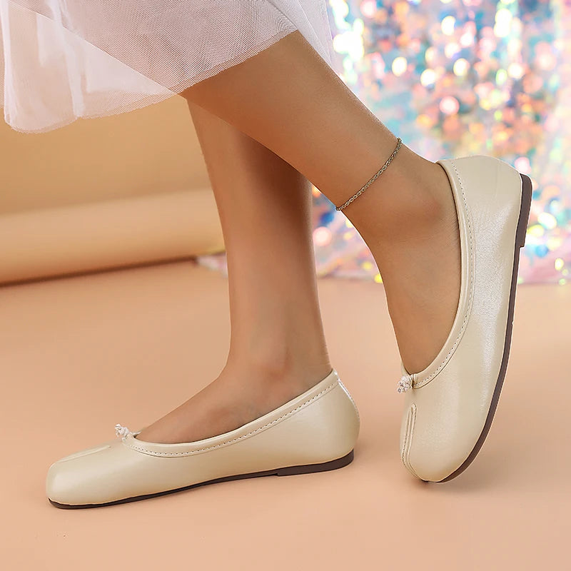 Chaussures plates Tabi pour femmes - Ballerines décontractées à enfiler avec bout fendu, Escarpins élégants et mocassins nouveauté été 2026
