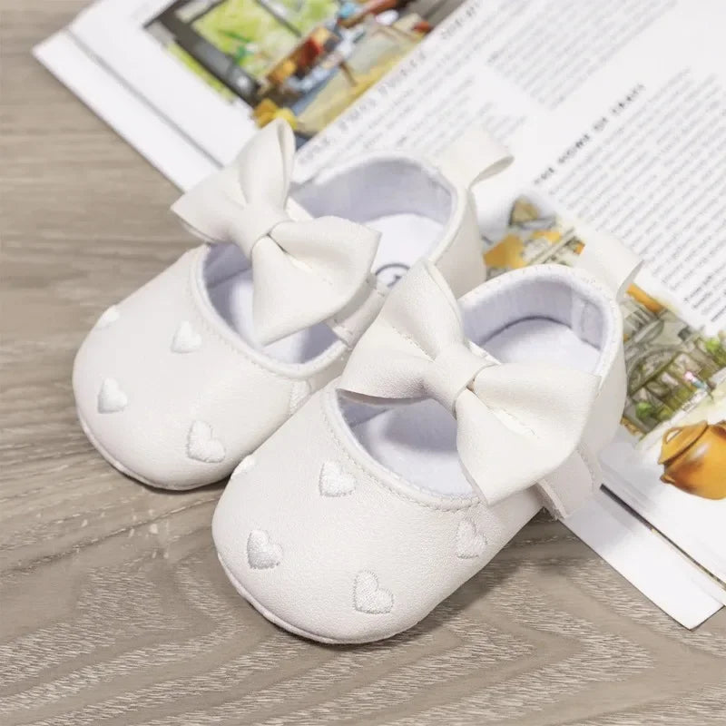 Baby-Mädchen Lauflernschuhe für drinnen 0-18 Monate, weiche Baumwollsohle, rutschfest, mit Schleifenstickerei, Klettverschluss-Schühchen