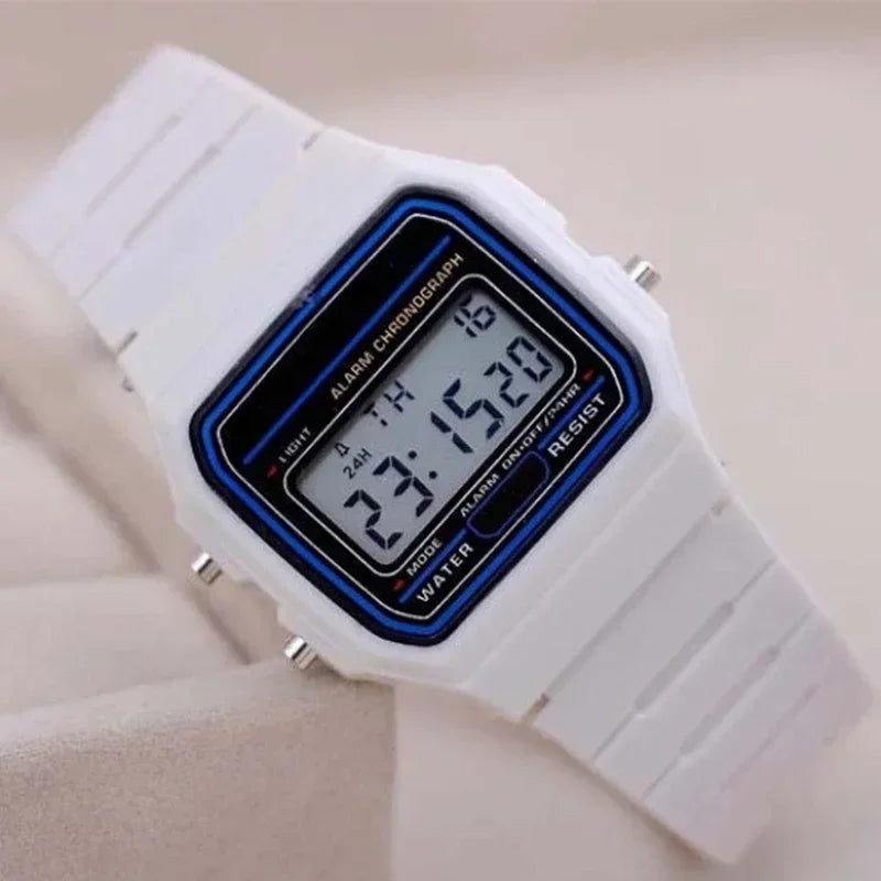 Montre de sport LED Fashion Square pour hommes, montre-bracelet numérique à bracelet en silicone décontracté, montre électronique minimaliste