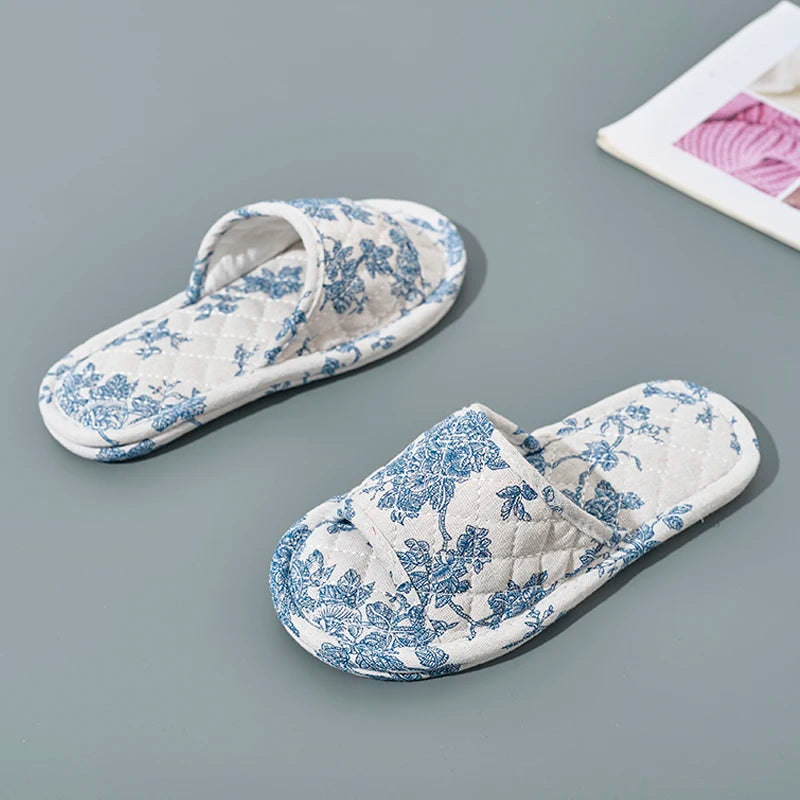 Home Slippers Soft Cotton Floral Floor Shoes Fashion Lightweight Slippers Antislip Indoor Slippers Bedroom Couple Slippers