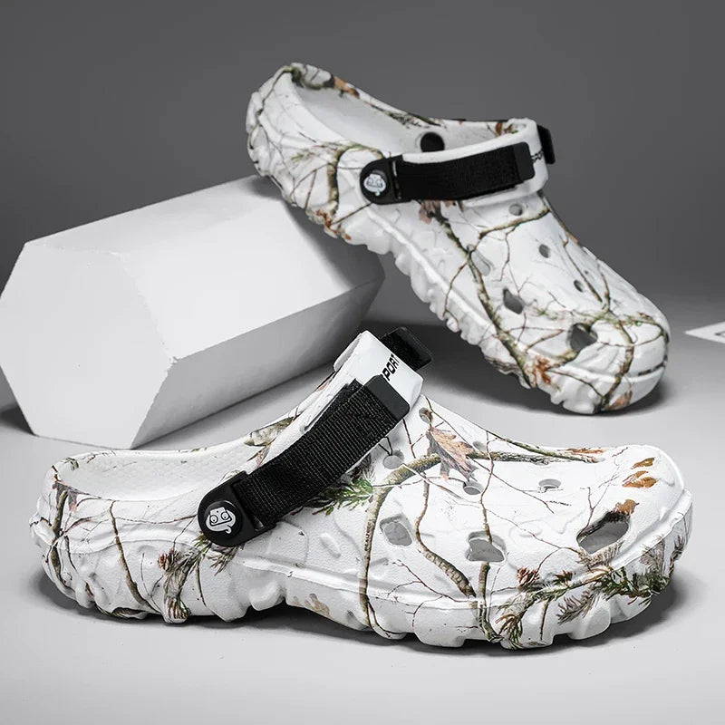 New Summer Men's Sandals New Home Garden Shoes Comfortable and Lightweight Men Slippers Non-Slip Soft Bottom Flip Flop Sandals