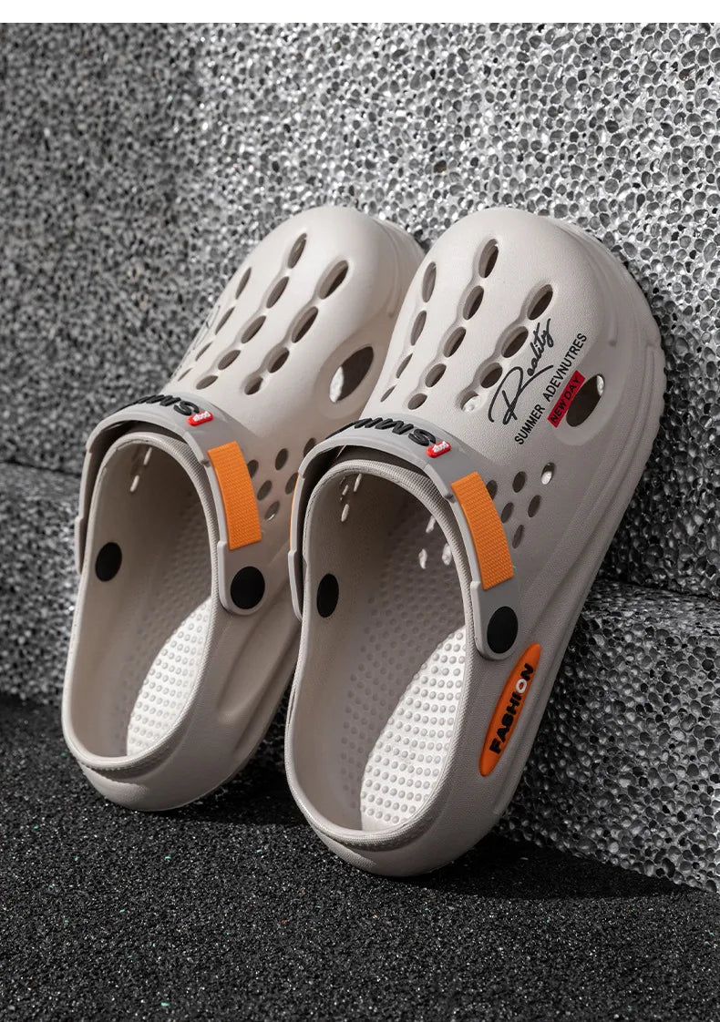 Summer Clogs Sandals Men Clogs EVA Slippers Soft Sole Breathable Beach Slippers Men Home Slippers Outdoor Antiskid Slippers
