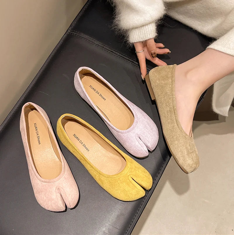 Japanese Style Tabi Ninja Shoes Women Cozy Leather Flats Split Hoof Toe Loafers Femme Mary Jeans Mocasines Ladies Ballerina Shoe