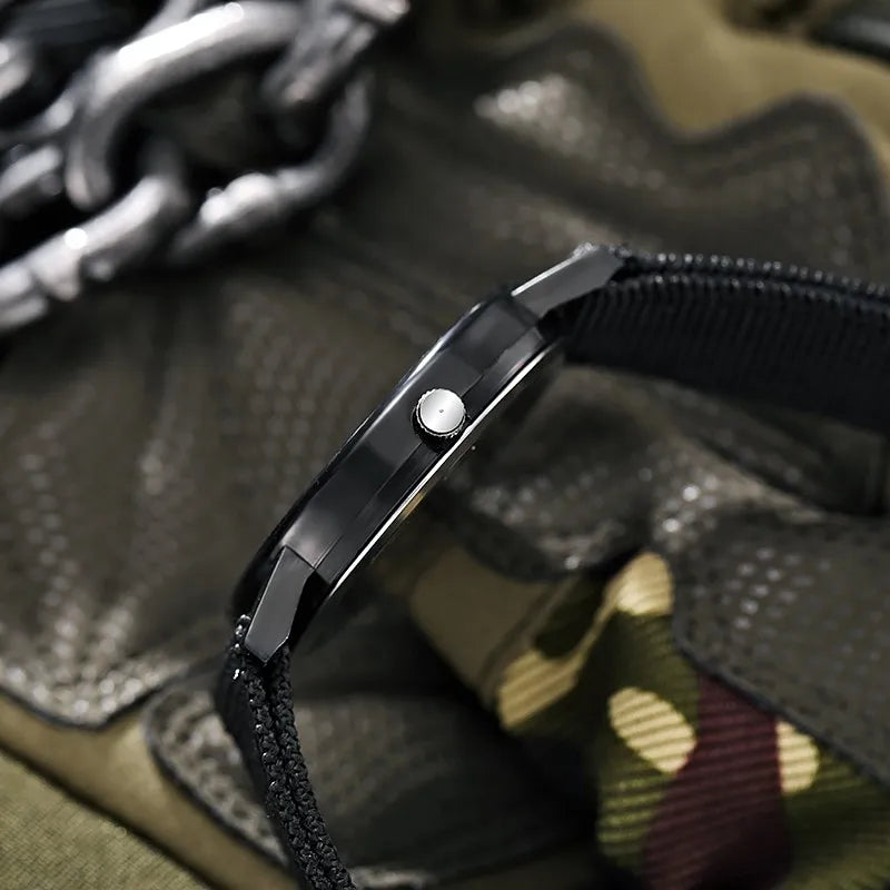 2023 Fashion Herrenuhren Luxusmarke Mode Herren Quarzuhren Leuchtzeiger Herrenuhr Großes Zifferblatt Wasserdichte Herrenarmbanduhr