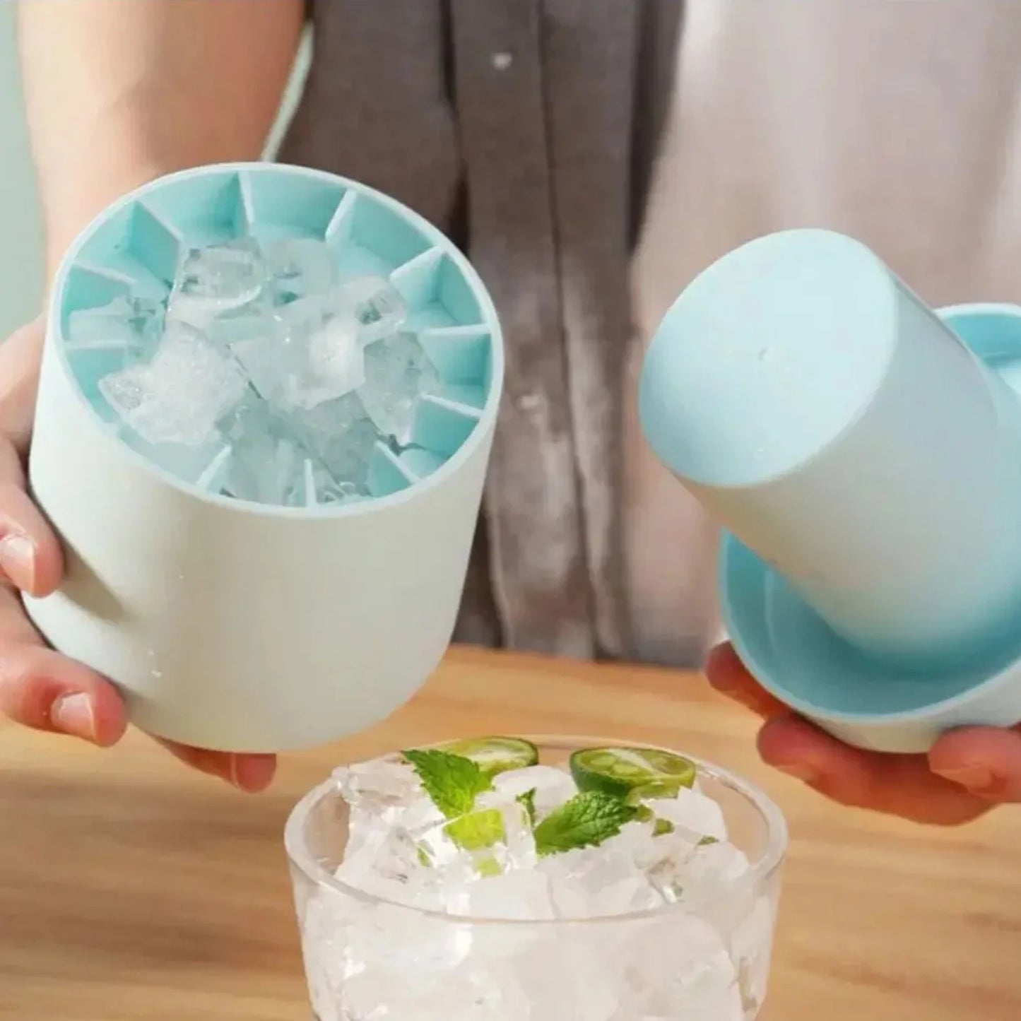 Food-Grade Silicone Ice Tray Small Mini Ice Cube Mold Withstands Low Temperatures, Easy to Remove Doesn't Break, Easy to Clean