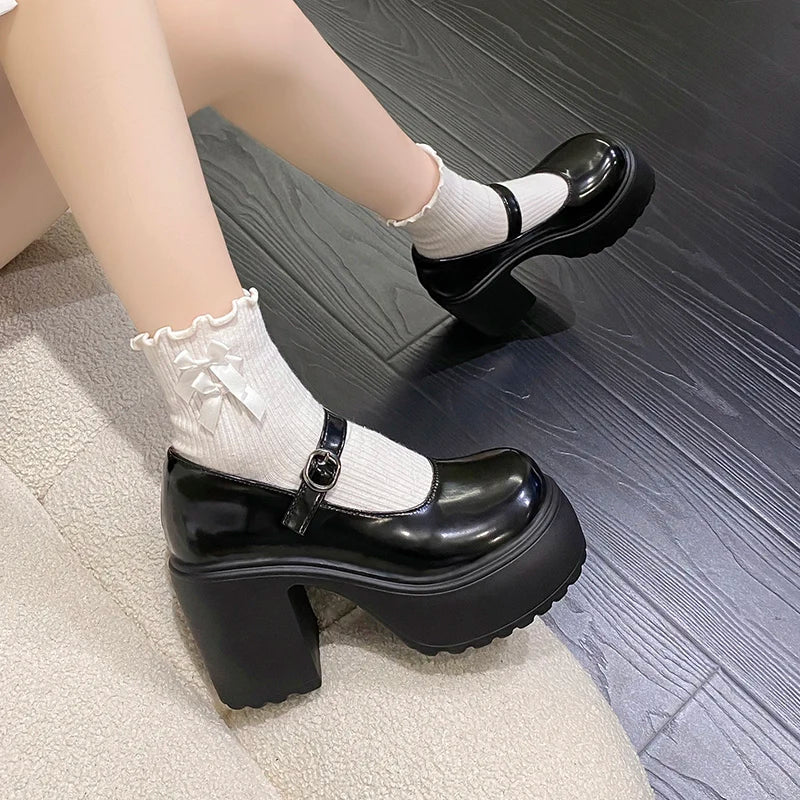 Schwarze Super High Heels Mary Jane Schuhe Damen 2026 Goth Chunky Plateaupumps Damen Übergröße Knöchelschnalle Party Lolita Schuhe 42