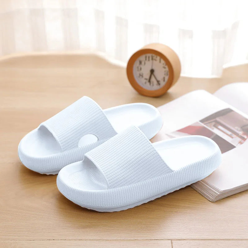 Women Thick Platform Cloud Slippers Indoor Home Eva Soft Sole Pillow Slides Sandals Woman 2025 Summer Non Slip Beach Flip Flops