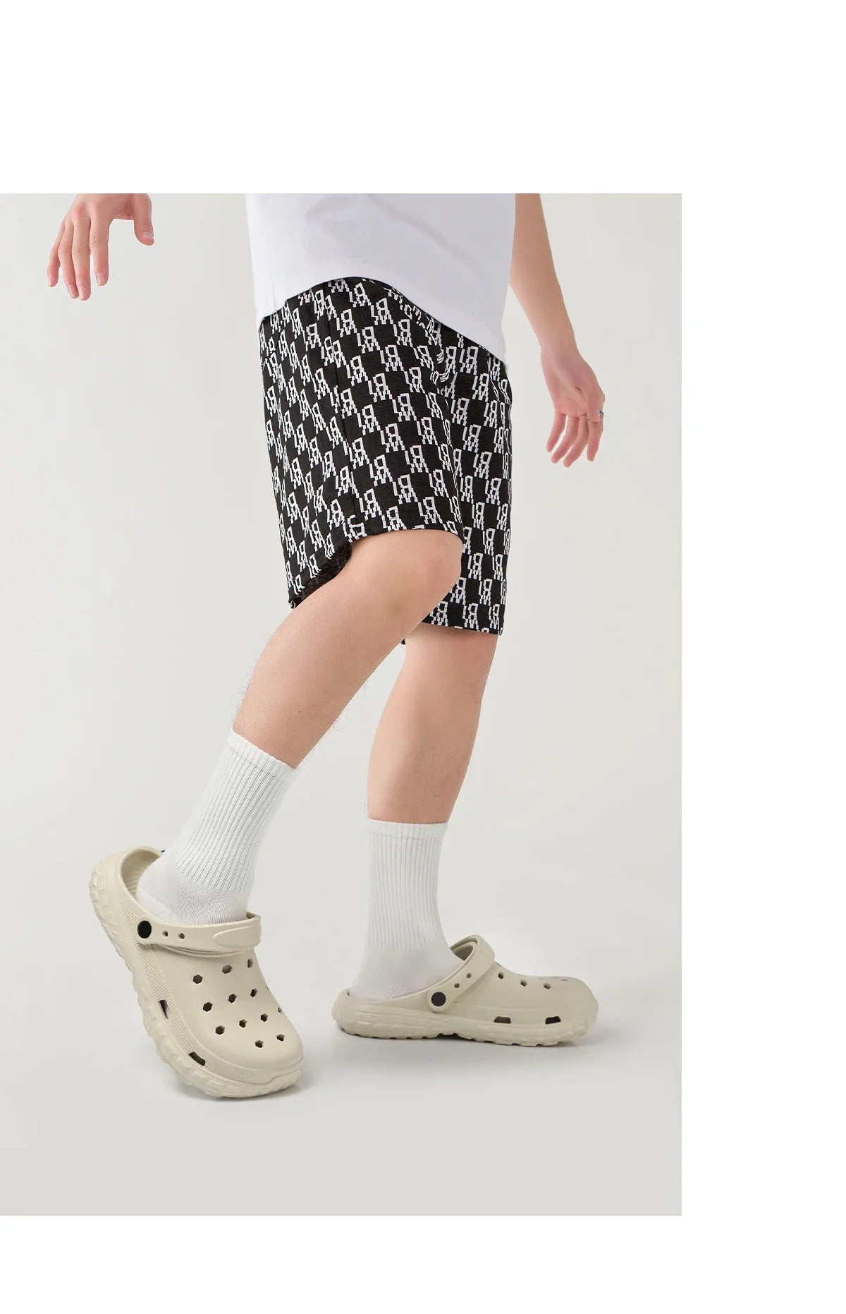 2026 Damen- und Herren-Clogs Sommer rutschfeste Outdoor-Sandalen Geschlossene Zehen Scheißgefühl Strandschuhe Dicke Sohle Weiche Sohle