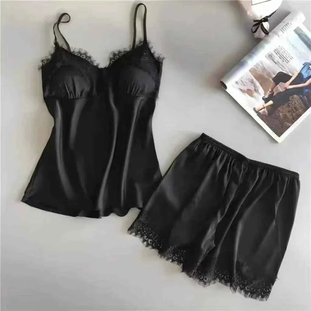 Women Halter Pajamas  Camisole Shorts Home Wear Red Black Sexy Lace Ventilate Classic Summer Thin Pajamas Without Chest Cushion