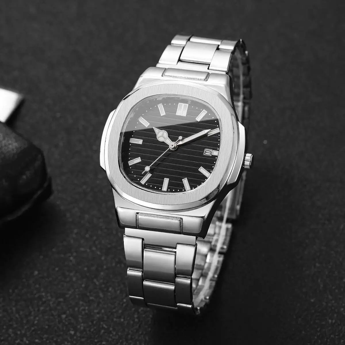 Luxus Herren Business Uhren Mode Quadratisches Zifferblatt Edelstahlarmband Quarzuhr mit Kalender für Herrenuhr (Ohne Box)