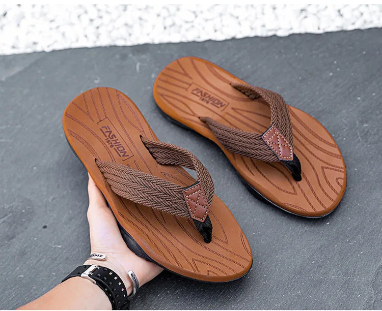 2025 High Quality Brand Men Flip Flops Summer Beach Flip Flops Men Fashion Breathable Casual Men Beach Slippers Summer Outdoor