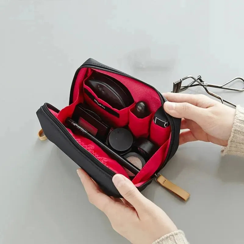 2024 Neue Kosmetiktasche für Damen, einfarbig, koreanischer Stil, Make-up-Tasche, Kulturbeutel, wasserdichter Make-up-Organizer, Luxustasche