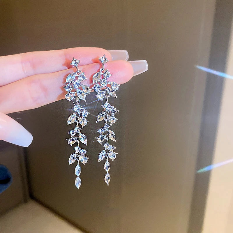 Shiny Crystal Zircon Long Stud Earrings for Women Geometric Hanging Drop Tassel Earring Fashion Party Vintage Pendant Jewelry