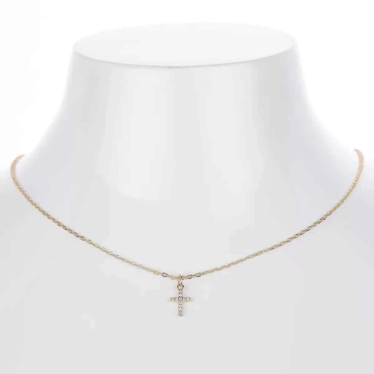 The 2025 summer classic sweet wine red cherry pendant necklace is a fashionable and individual fruit golden chain necklace for w