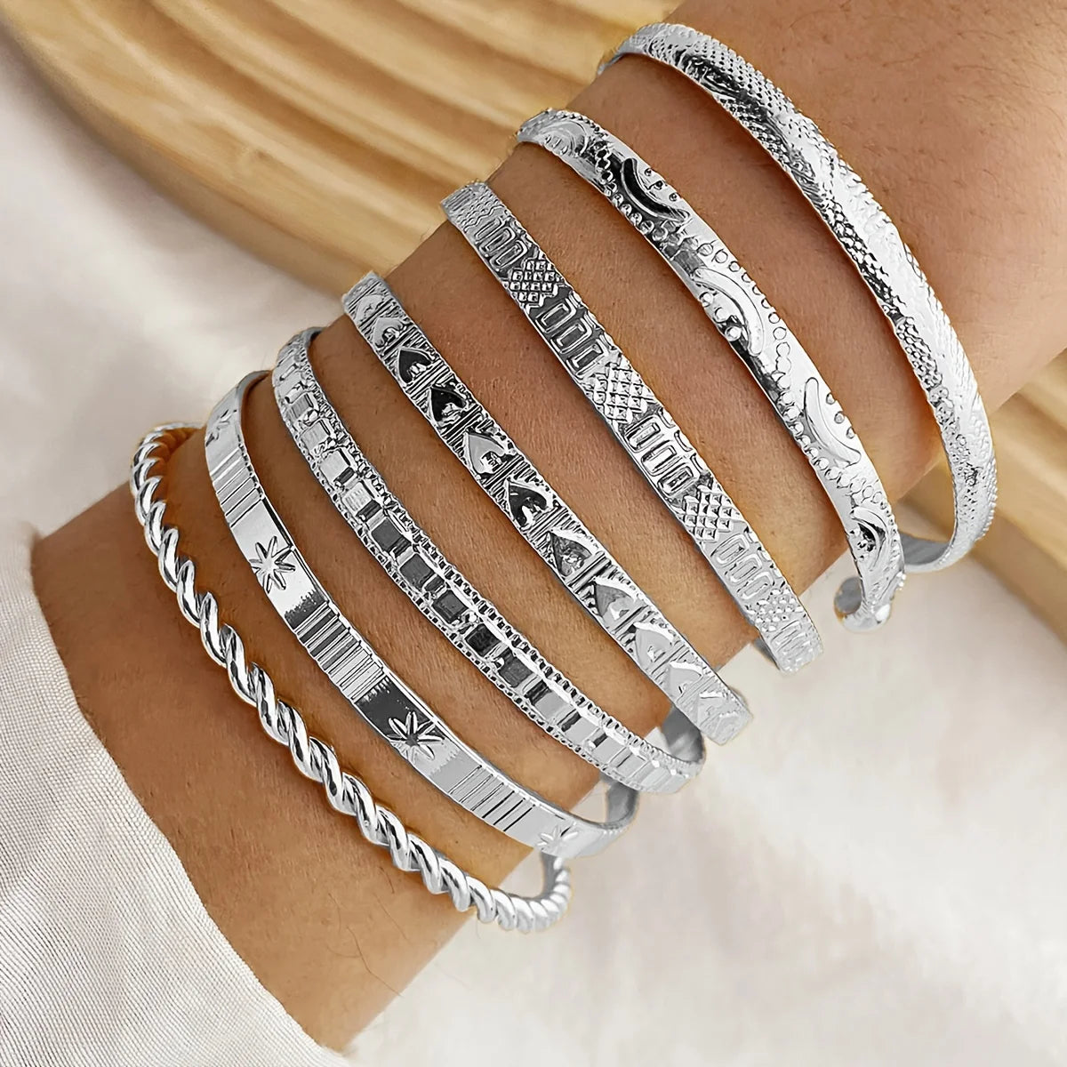 7Pcs Boho Minimalist Stackable Cuff Bangle Set Engraved Multi Pattern Open Bracelet for Women Trendy Jewelry Gift Accessories