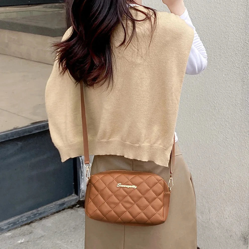 2024 Quaste Kleine Umhängetasche für Damen Trend Lingge Stickerei Kamera Damen Umhängetasche Mode Kette Damen Crossbody Taschen