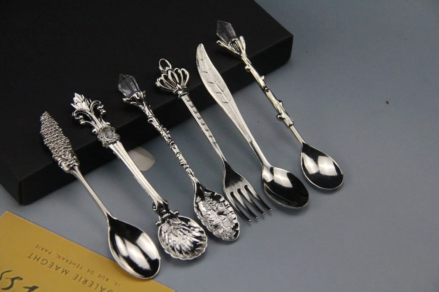 Vintage Court Coffee Spoon 6PCS/Set Ice Cream Spoon Jam Spoon Dessert Spoon Crystal Head Tableware Set Gift Crafts