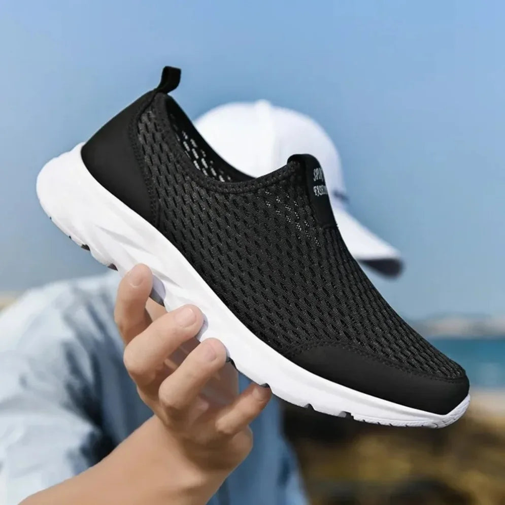 2026 New Shoes Men Loafers Light Walking Breathable Summer Comfortable Casual Shoes Men Sneakers Zapatillas Hombre Plus