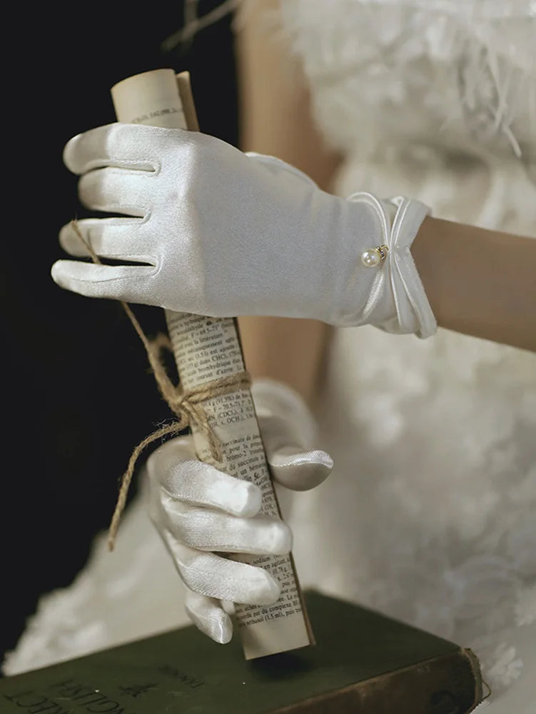 White satin wedding dress gloves Short elegant petal pearl bow mesh bridal gloves versatile photo accessories pearl retro